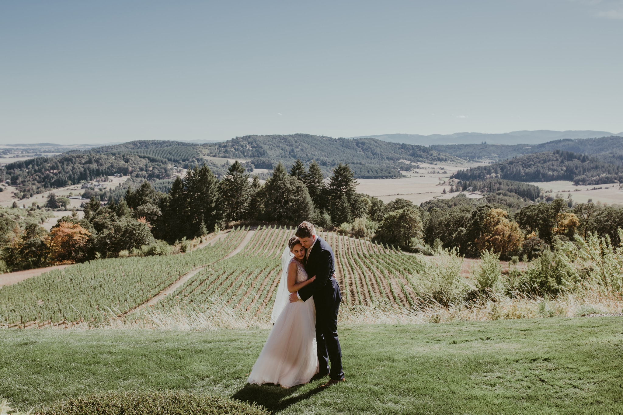 wine country daylight portraits oregon winery Youngberg Hill Wedding Portland Wedding Photographer Marcela Pulido