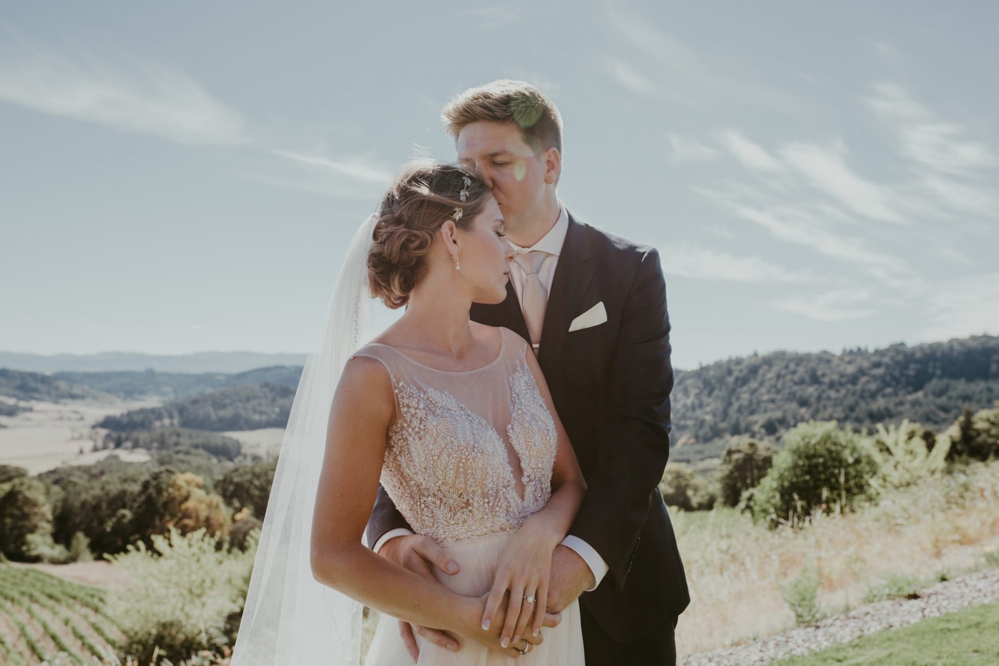 oregon winery kiss Youngberg Hill Wedding Portland Wedding Photographer Marcela Pulido
